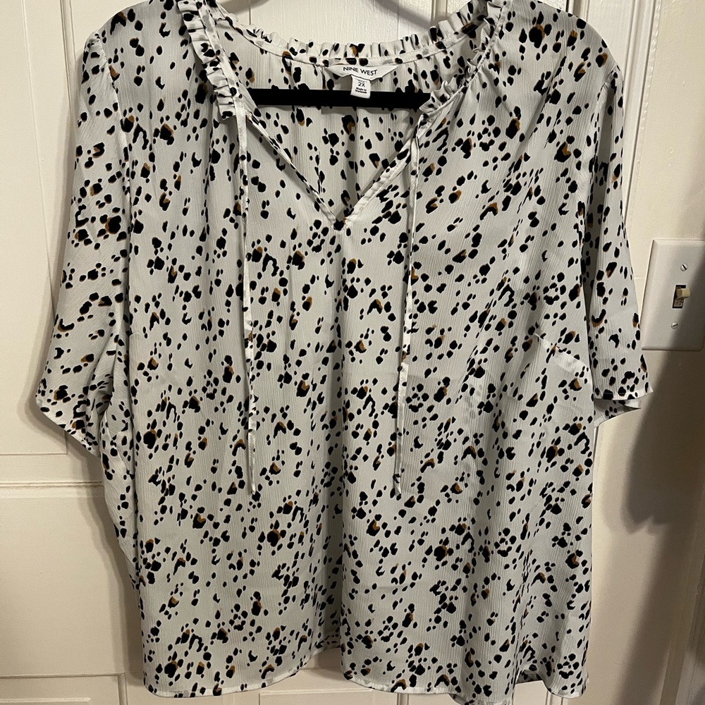 Nine West Black and White Tie Front Blouse